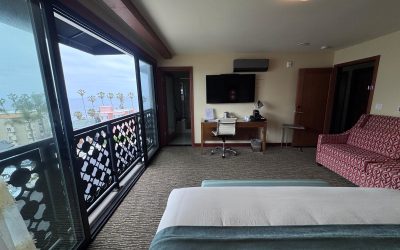 Wake Up to the Pacific at Cormorant La Jolla